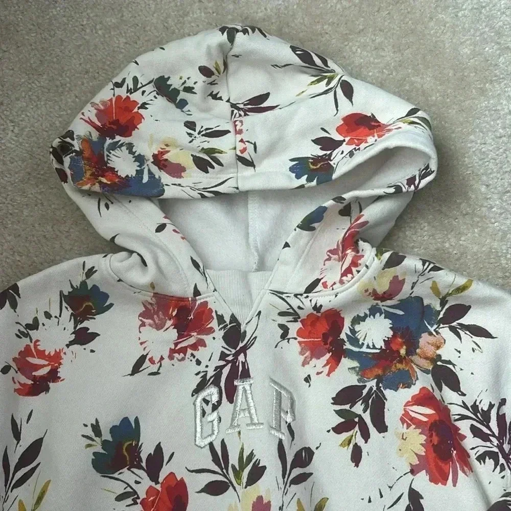 LOT GAP Hoodie and Henley Size 6-7